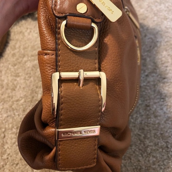 Michael Kors purse - Picture 4 of 5